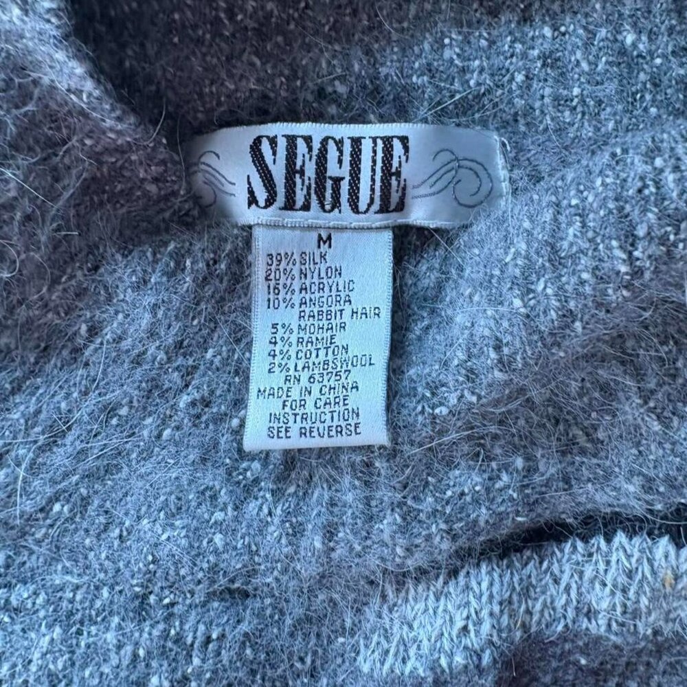 Vintage Fuzzy Geometric Knit Gray and Black Sweater (Angora Blend) Size M - Picture 2 of 9
